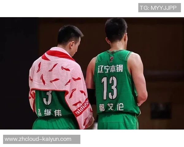 朱荣振的艺术之路与人生哲学探讨：从创作到生活的深刻反思与启示